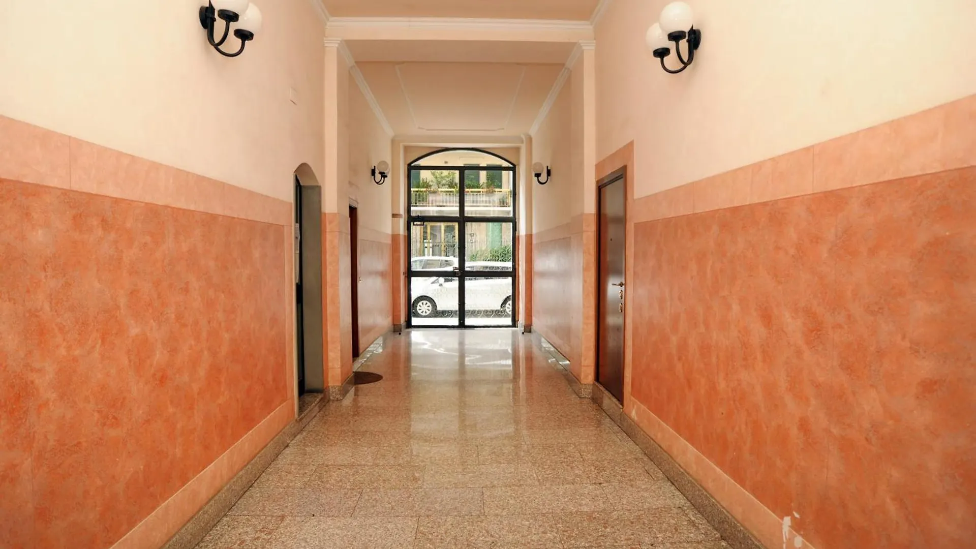 Castelvetro Apartment Milan Italy