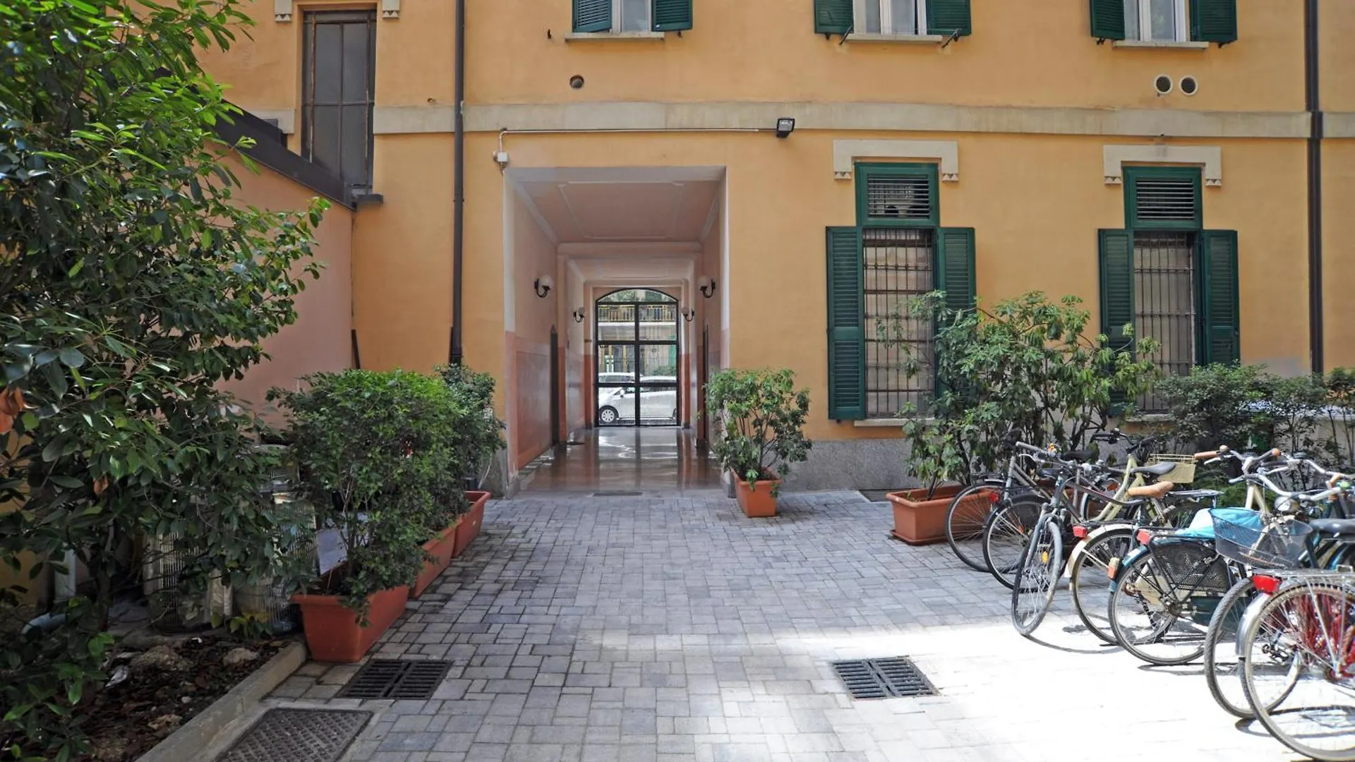 Castelvetro Apartment Milan 0*,
