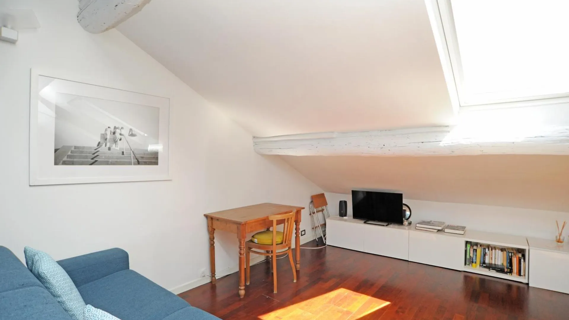 Castelvetro Apartment Milan